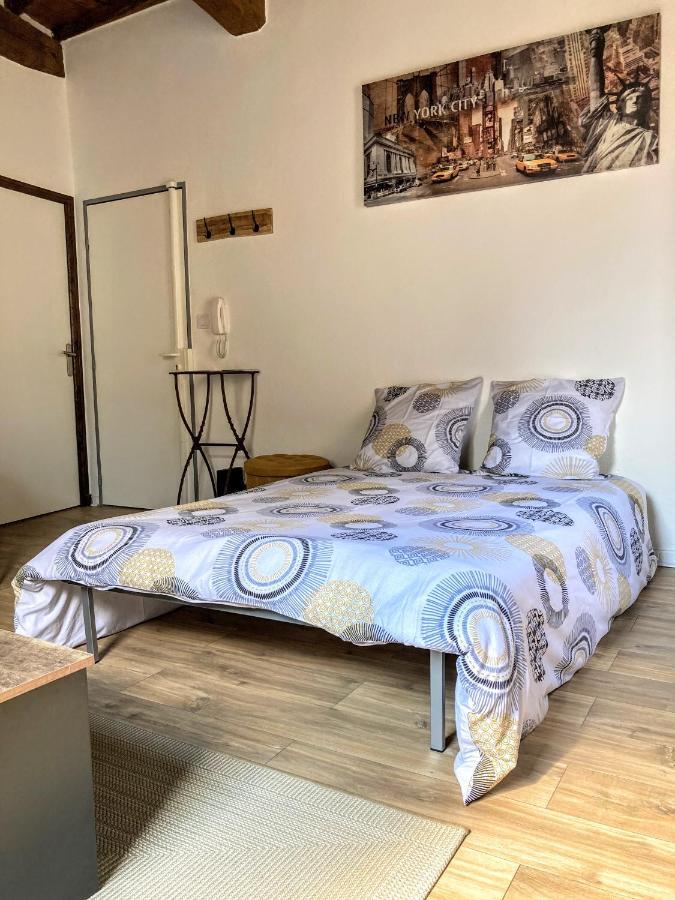 Immeuble 3 Apparts Centre Historique St Gilles Maisoncarreeconciergerie 생 질 외부 사진