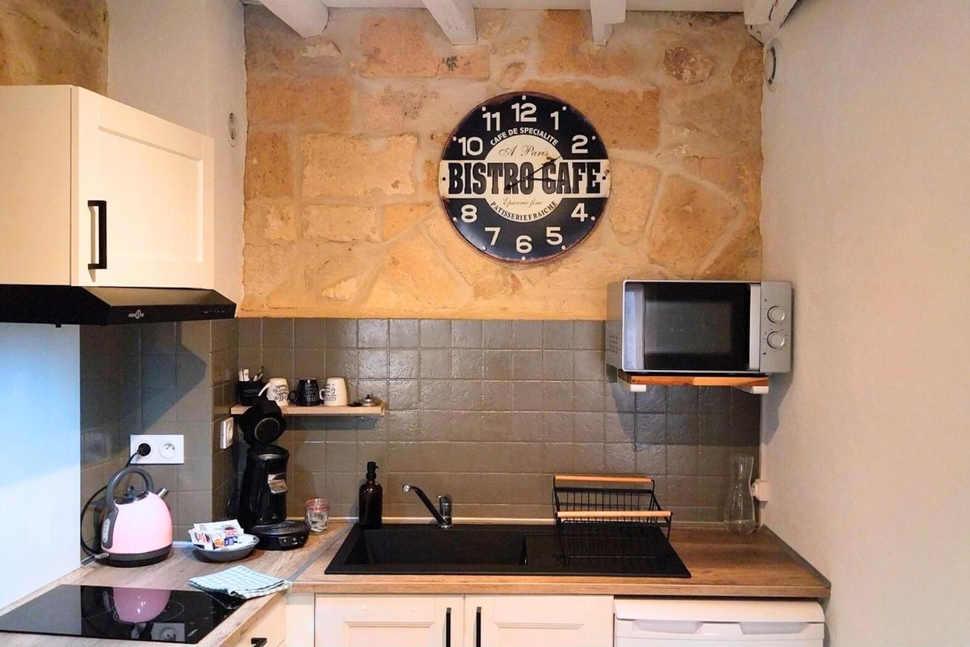 Immeuble 3 Apparts Centre Historique St Gilles Maisoncarreeconciergerie 생 질 외부 사진